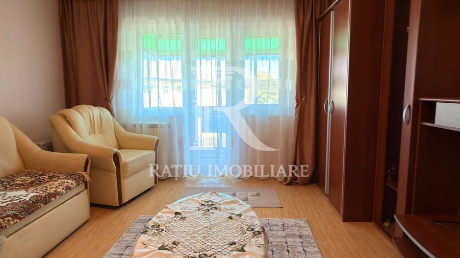 Apartament renovat 3 camere | Nufărul | Oradea - Poză 2
