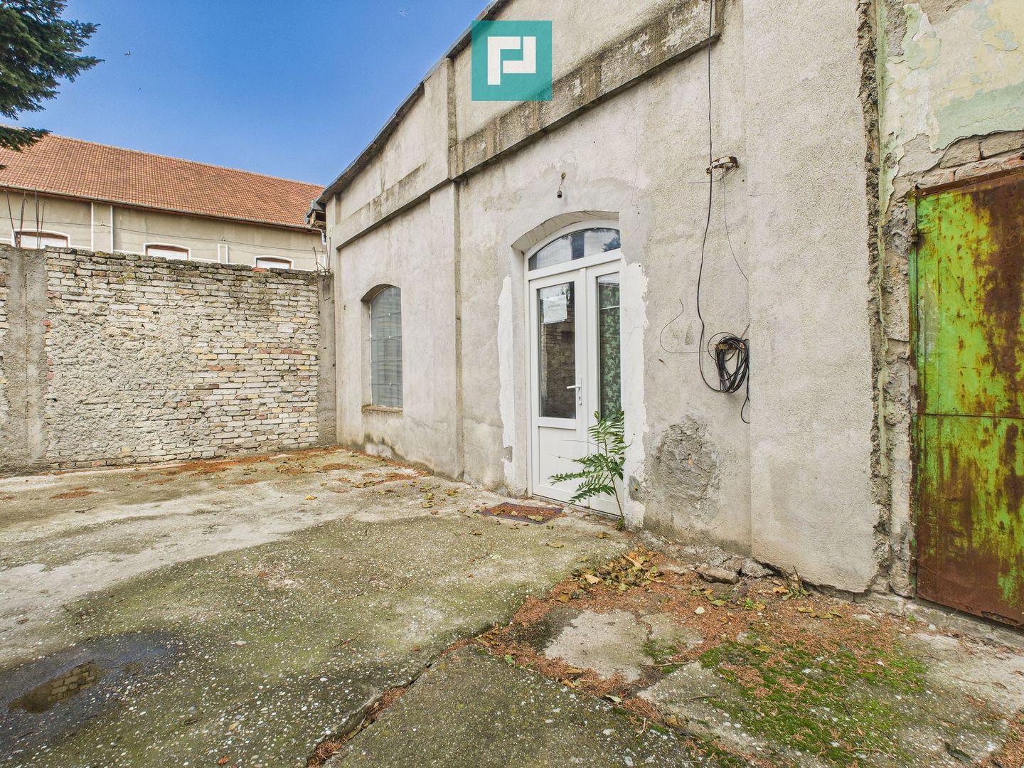 Spațiu stradal pentru investiții în Periam - Poză 1