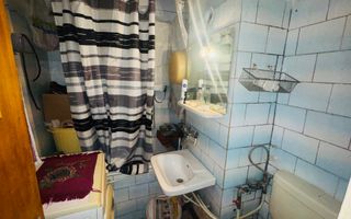 GARSONIERĂ DECOMANDATĂ CONFORT 1 ETAJ 1 CAMPULUNG VIȘOI - Poză 5