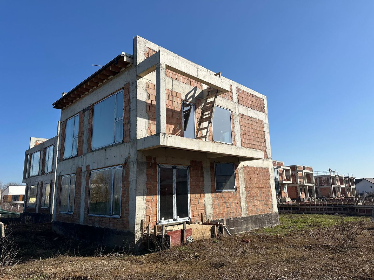 Proiect rezidențial 18 vile Tunari (stadiu avansat) - Poză 6