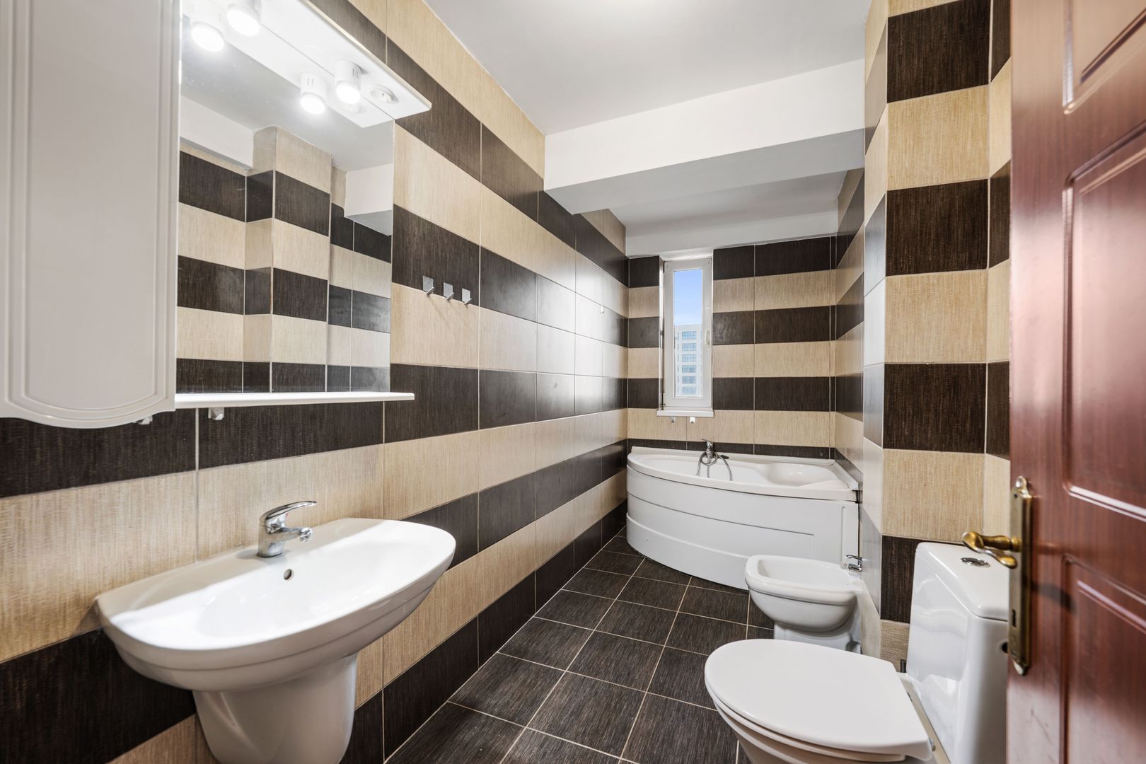 TOMIS NORD - vizavi VIVO MALL - 2 camere gata de mutare | balcon | gaz - Poză 13