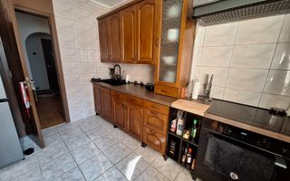 Apartament 3 camere de închiriat | Nerva Traian – Bd. Unirii | Parcare - Poză 10
