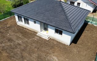 Casă de vânzare în Buituri – ideală pentru personalizare
