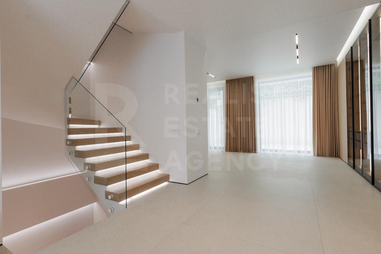 Vânzare, Townhouse, 3 nivele, strada Anton Crihan, Centru - Poză 31