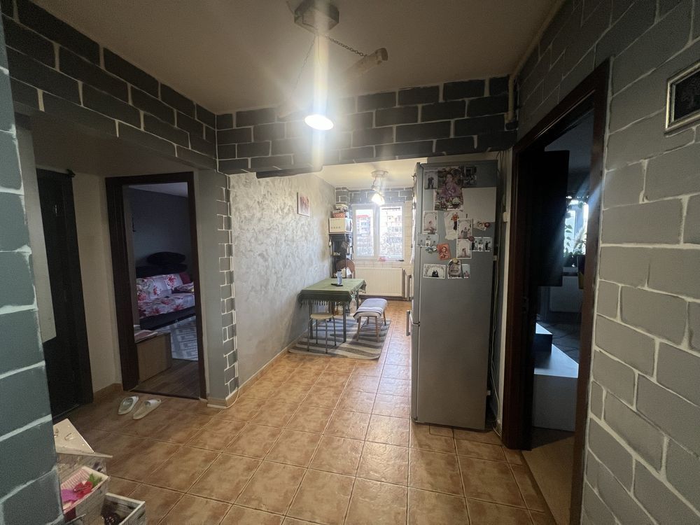 Apartament 2 camere de vanzare zona Tomis Nord - decomandat - Poză 4