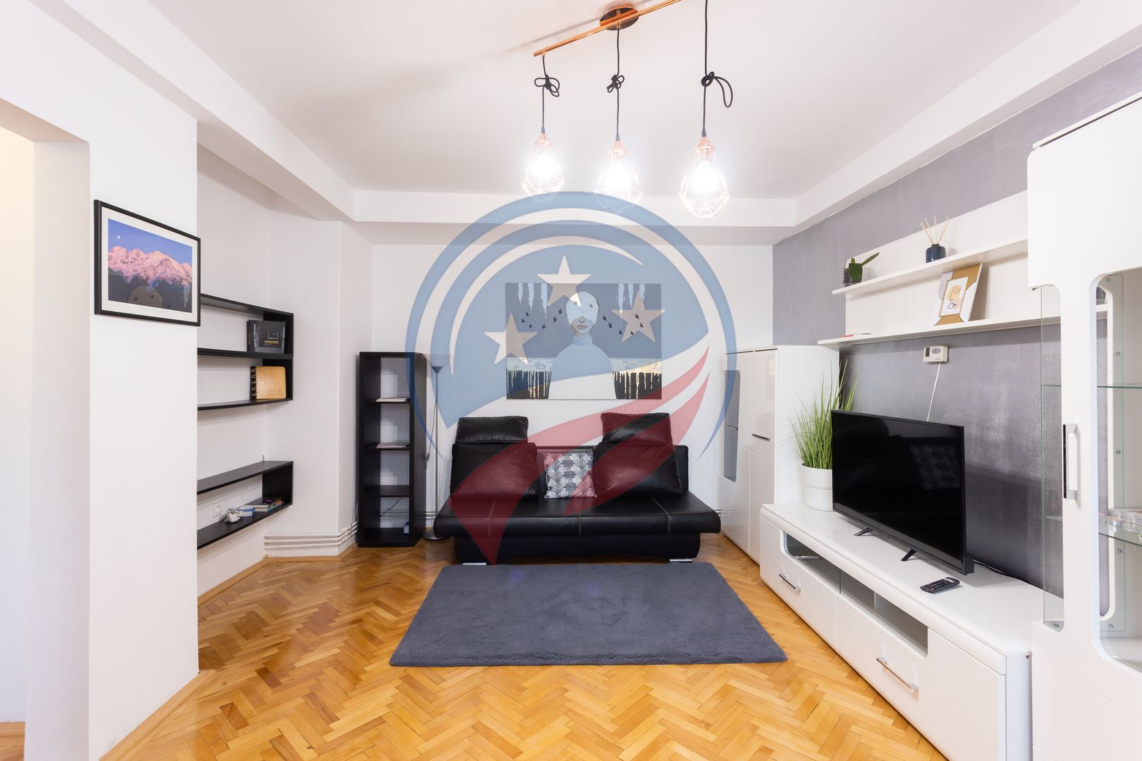Apartament cu 2 camere ultracentral de inchiriat pe termen scurt (1-6 luni) - Poză 1