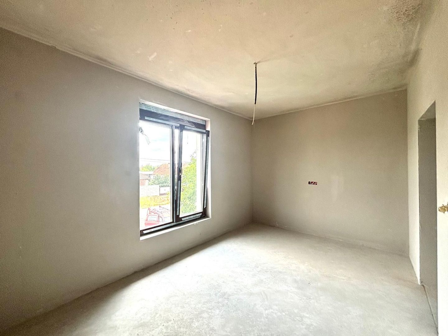 Duplex cu 4 camere, vatra satului, toate utilitatile - Sacalaz - Poză 7