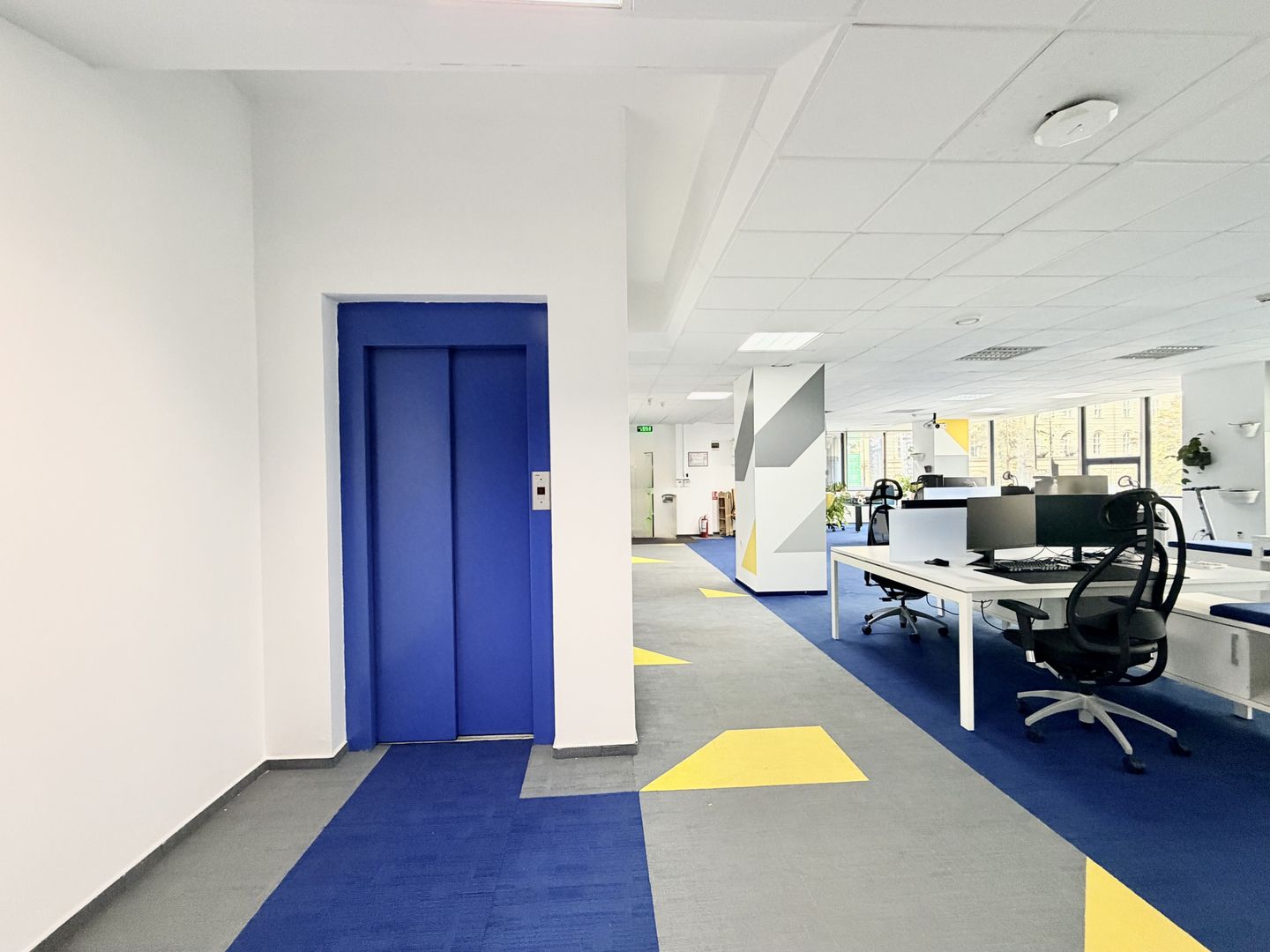 Un sediu care inspiră încredere, în inima Timișoarei - Poză 3