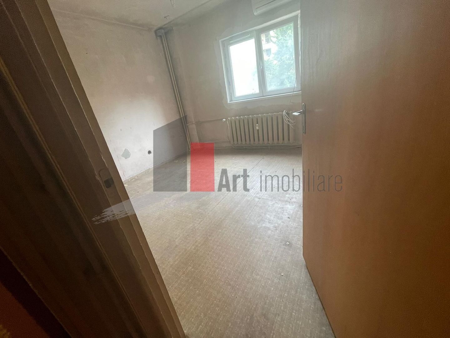 APARTAMENT 4 CAMERE STEFAN CEL MARE - Poză 3