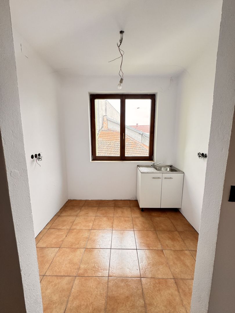 Spațiu comercial de închiriat – Ultracentral, Oradea – 203 mp utili – - Poză 16