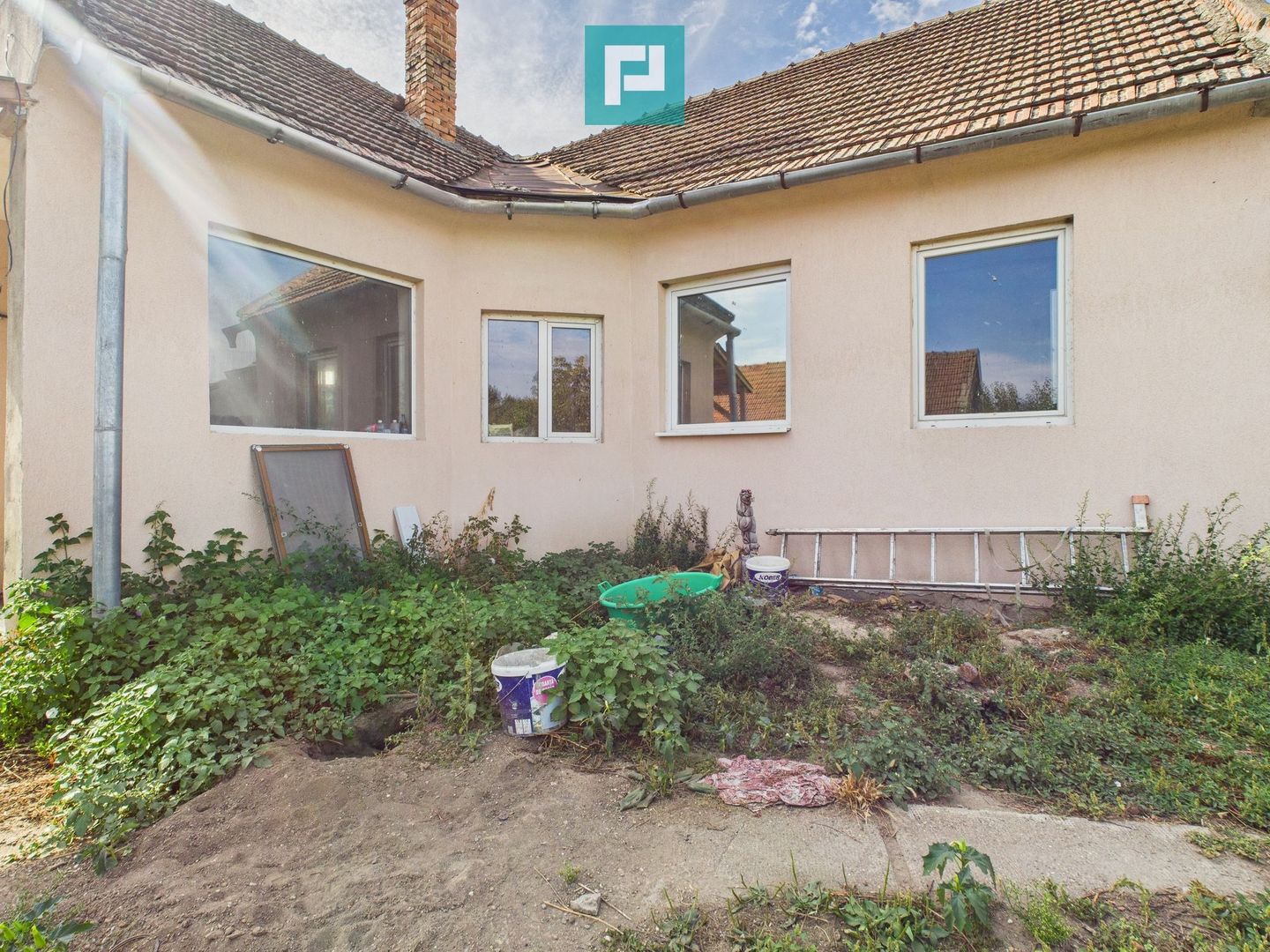 Casă spatioasă și solidă în Pecica - Poză 4