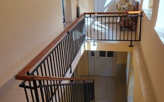 Casa in Avrig | 3 Dormitoare + Living si Bucatarie | Pivnita - Poză 8