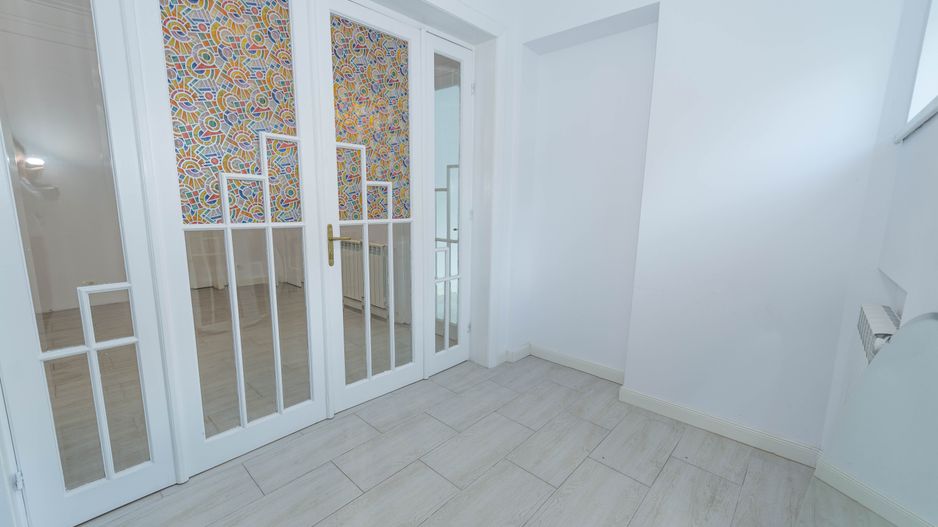 Apartament de inchiriat, 137 mp, central, curte proprie - Poză 6