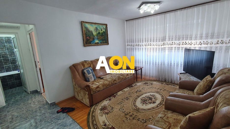 Apartament 3 camere, mobilat, utilat, Cetate - Poză 3