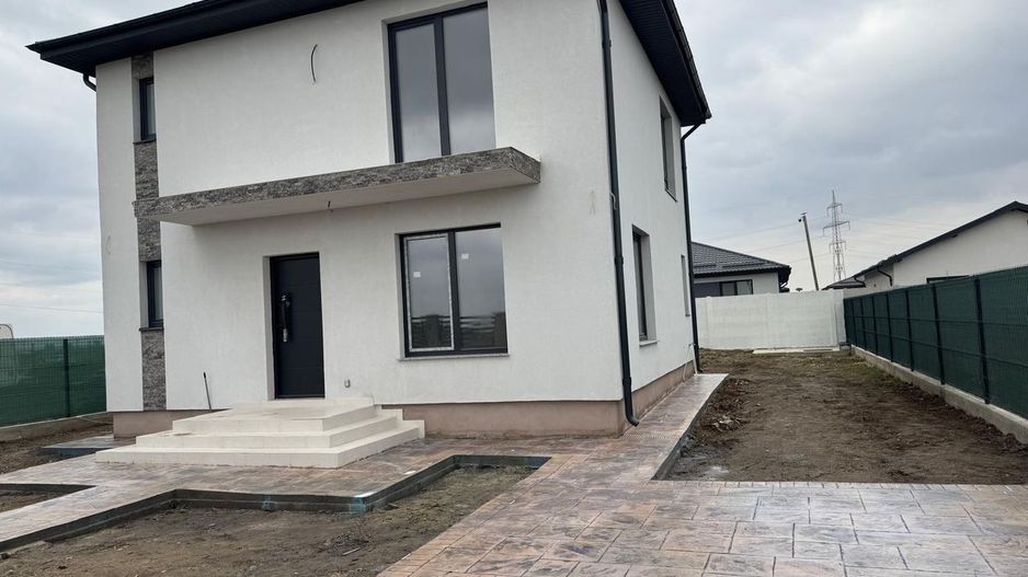 Casa modernă cu 4 camere și subsolb de vanzare - Poză 8