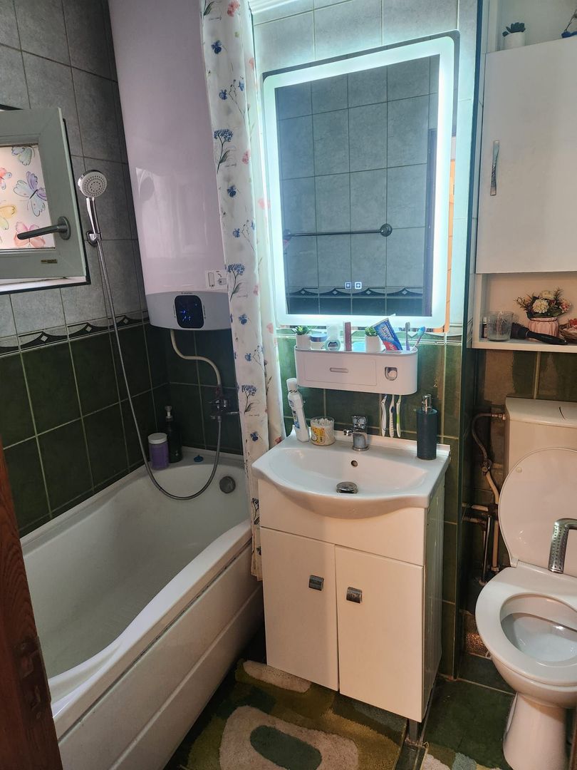 vand apartament 3 camere, etaj 2 , zona Alunis - Poză 6