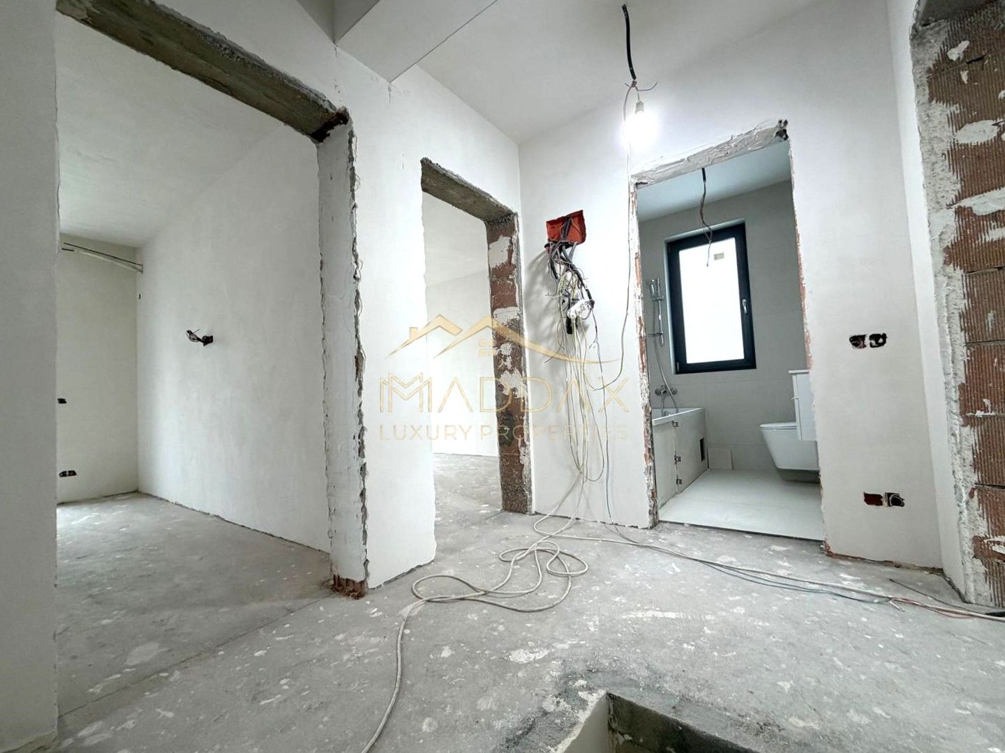 Vila moderna 6 camere // 190mp // teren 300mp // Tunari - Poză 17