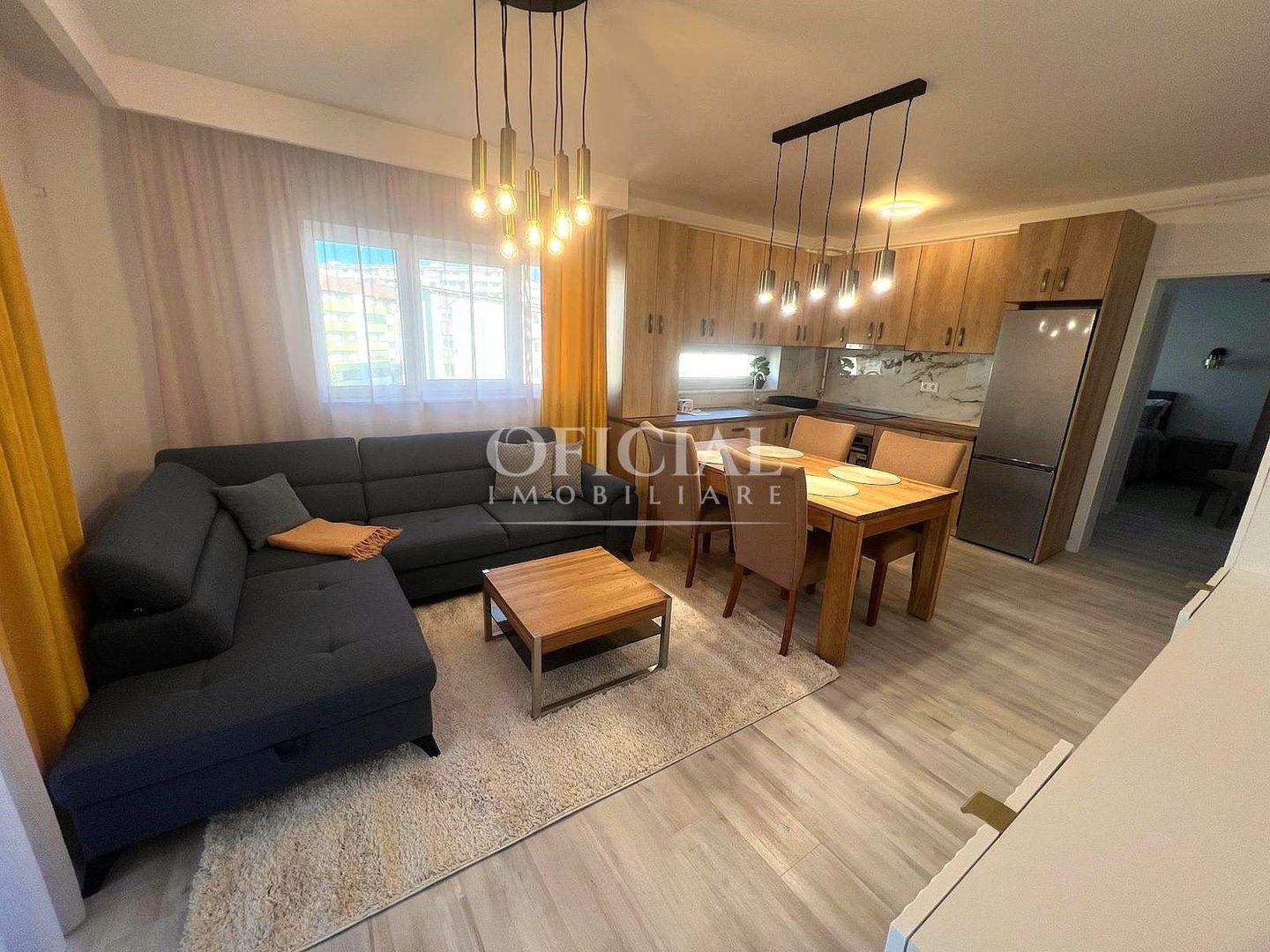 Apartament 3 camere | Parcare | Prima inchiriere | Eroilor | Floresti - Poză 1