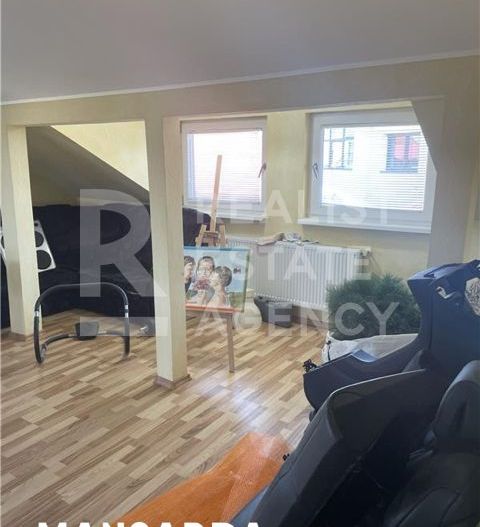 Vilă cu 7 camere de vânzare P+E+M in orasul Pantelimon - Poză 21