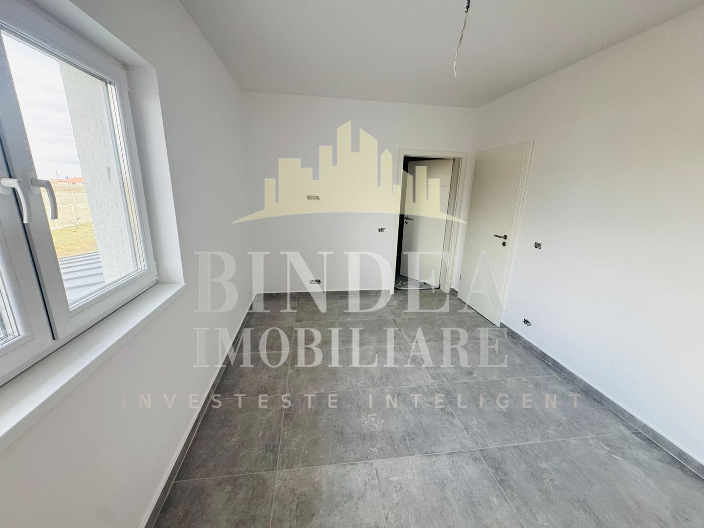 Duplex modern 3 dormitoare, 3 bai, pompa caldura - Giarmata - Poză 13