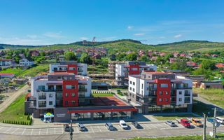 Apartament modern cu 3 camere, bloc nou cu lift și parcare privată - Poză 1