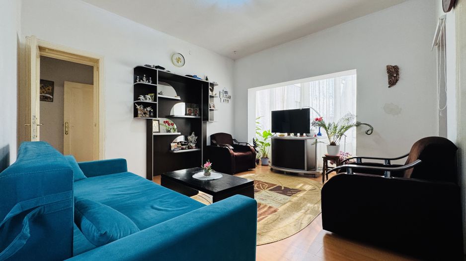 Apartament 3 camere in Vila+Demisol locuibil 18,40 mp - Parcul Carol - Poză 1