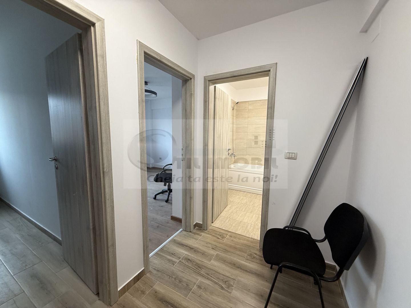 1CAM DECOMANDAT BUCIUM LIDL LOC PARCARE PRIMA INCHIRIERE - Poză 4