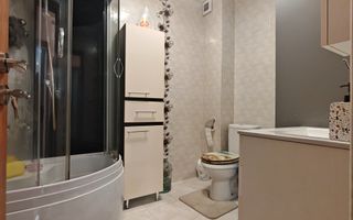 Apartament 3 camere de vanzare situat în Șelimbăr, pe Pictor Brana. - Poză 8