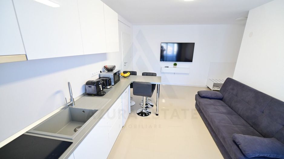 Apartament modern 3 camere 76 mp etaj 4/8 lift zona Doamna Stanca - Poză 3