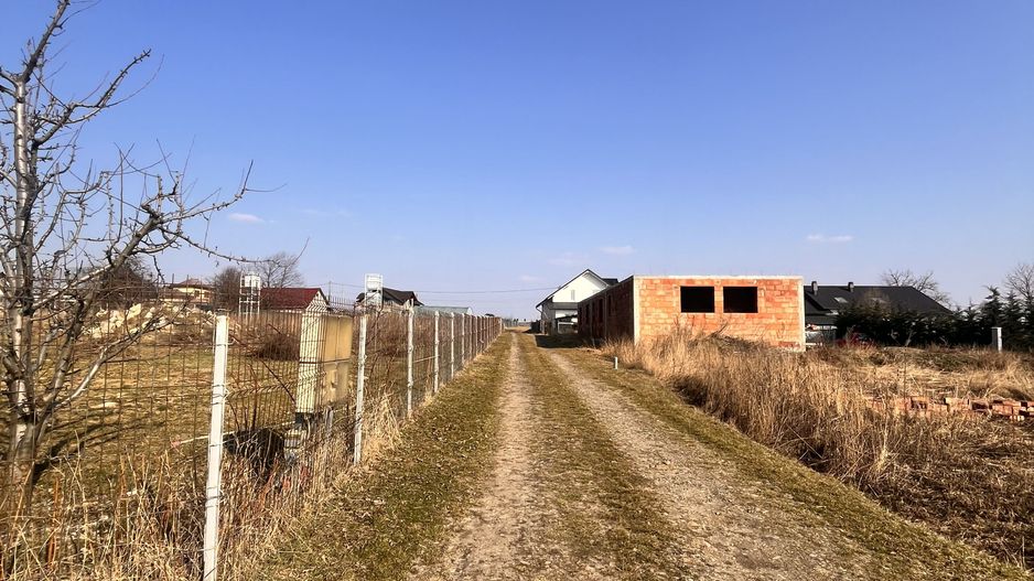 Teren Intravilan de Vânzare 40Ari | Suceava/Salcea  I 4950Euro/Ar +TVA - Poză 2