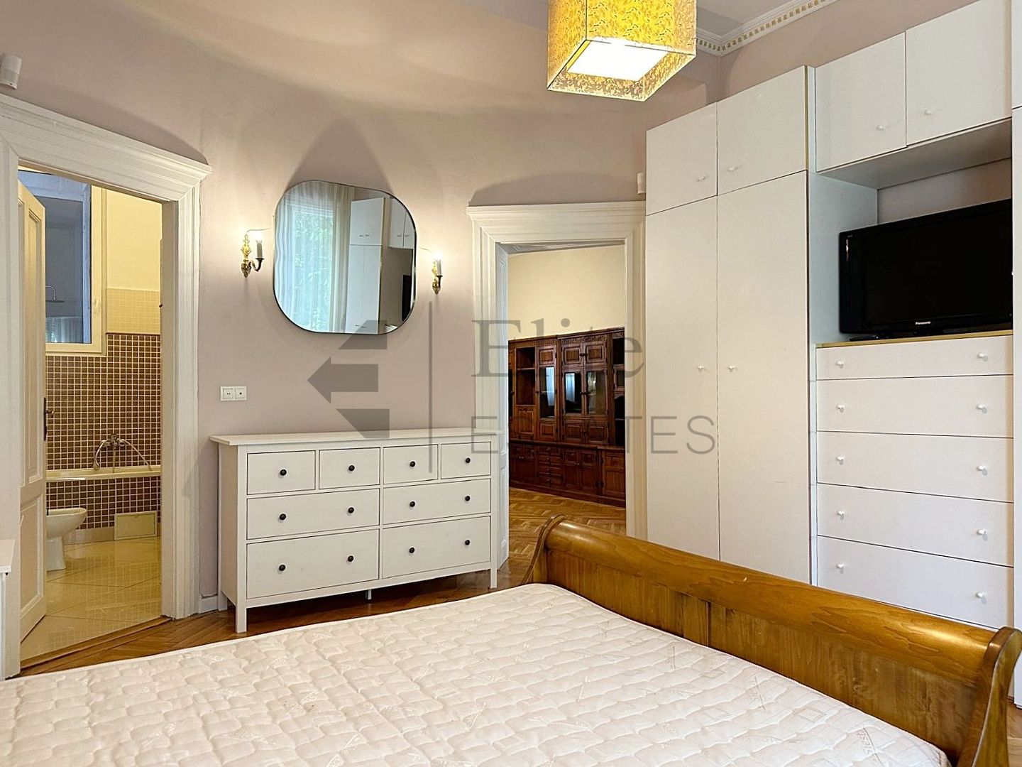 Apartament ultracentral de inchiriat - Poză 17