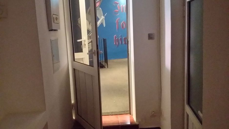 De vanzare apartament / spațiu comercial intersectie Foisorul de Foc - Poză 7