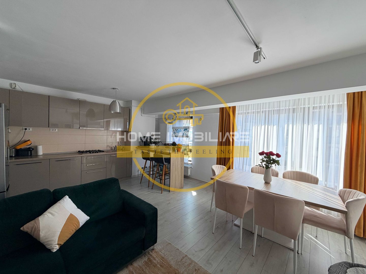 Apartament 3 camere, etaj 3/5 86mp // Valea Lupului - Rond Era - Poză 2