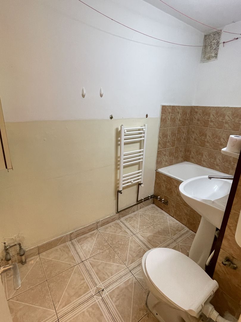 Bucovina | 1 cameră | Decomandat | Etaj 3 | Centrala Proprie. - Poză 9