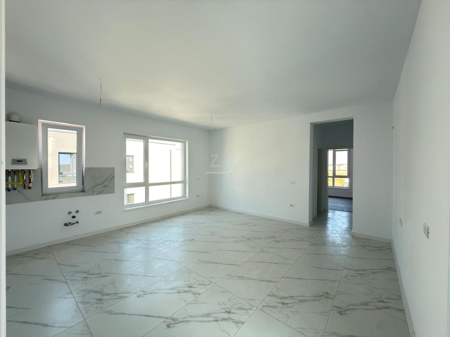 Bloc finalizat. Terasa 45 mp. Loc de parcare. - Poză 2
