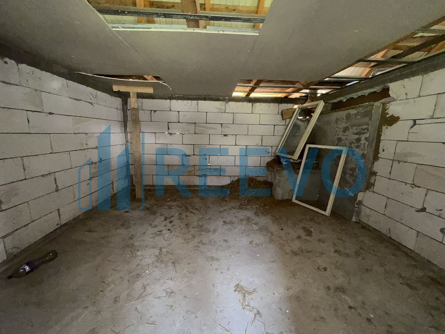 Casă Sat. Drăgești, Comuna Dămienști - Poză 11