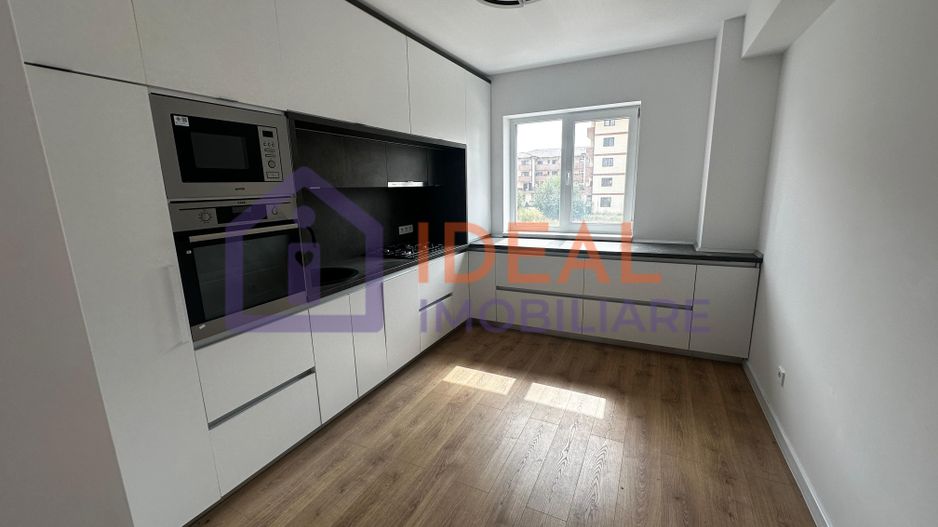 Apartament 2 camere si balcon, zona Calea Surii Mici - Poză 1