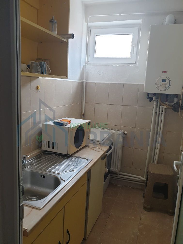 Apartament de închiriat, zona Hipodrom, lângă Liceul Pedagogic, Aleea Învățătorilor nr. 9, Alexandru cel Bun - Poză 2