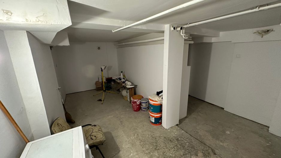 Apartament spatios 150 mp - Poză 9