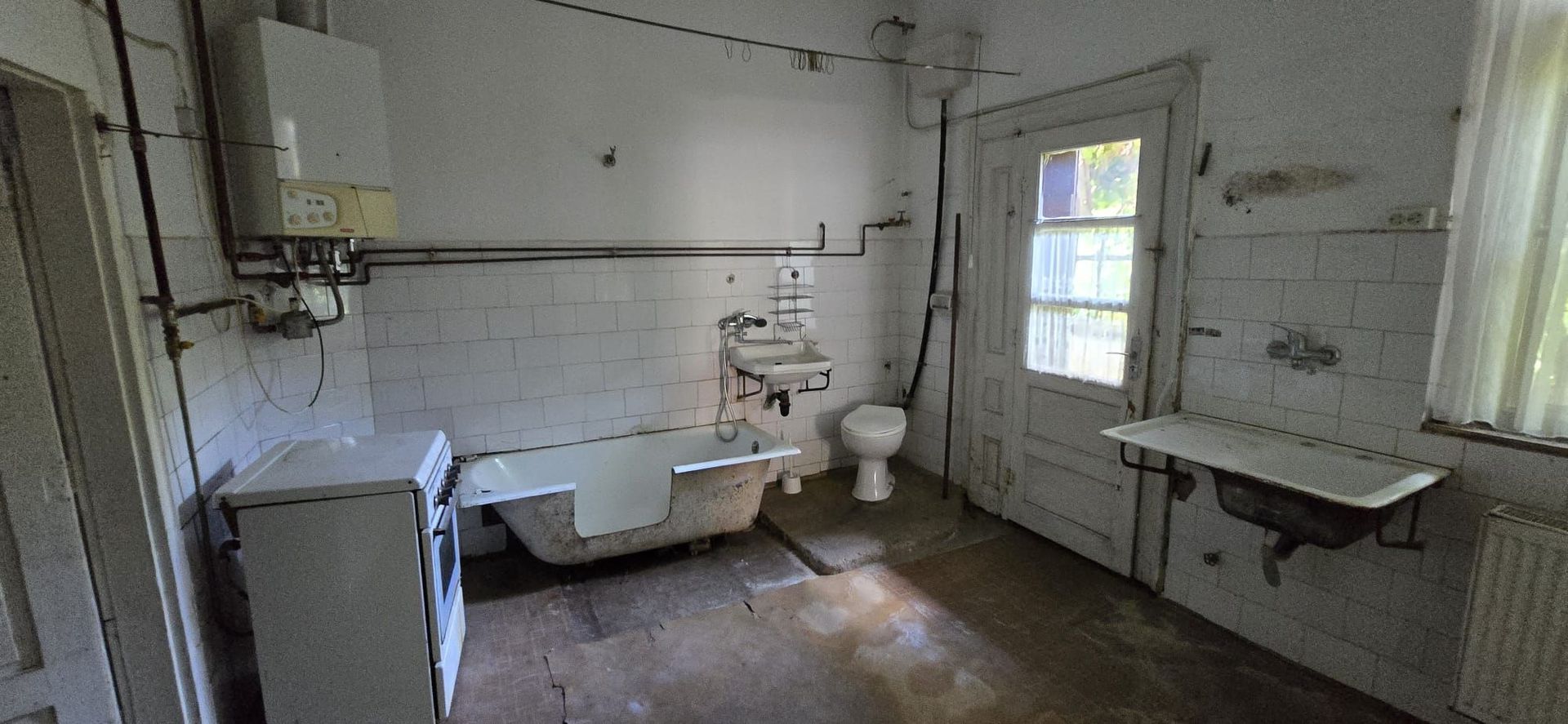BRASADAS vinde casa cu 3 camere - Poză 12