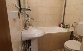 Vand apartament 2 camere - Poză 5