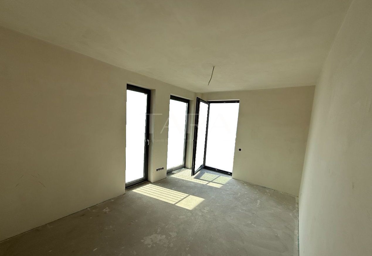 Apartament Spatios cu Vedere Panoramică și Terasă - Poză 4