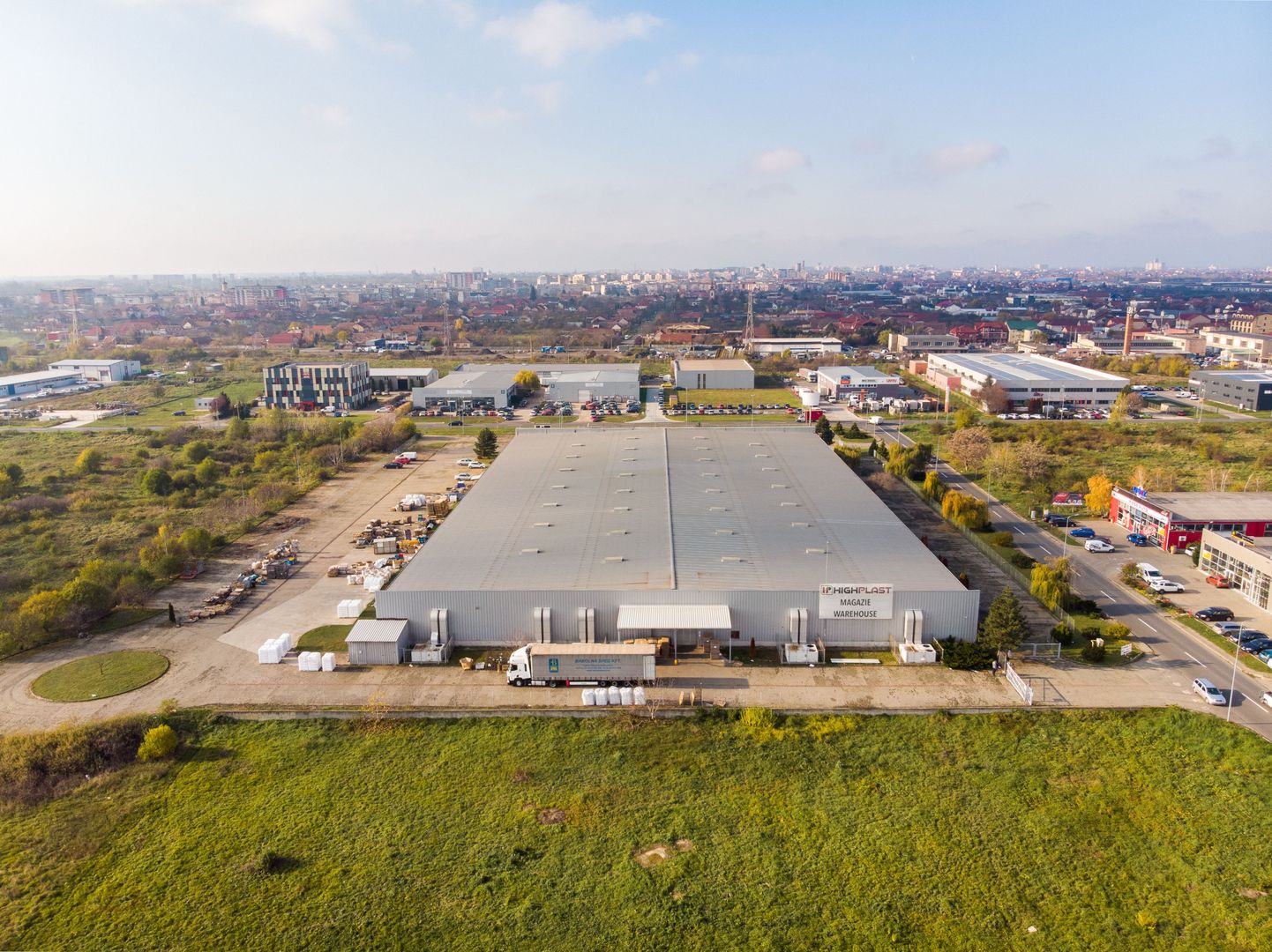 Hală industrială modernă în zona de est, Arad - Poză 10