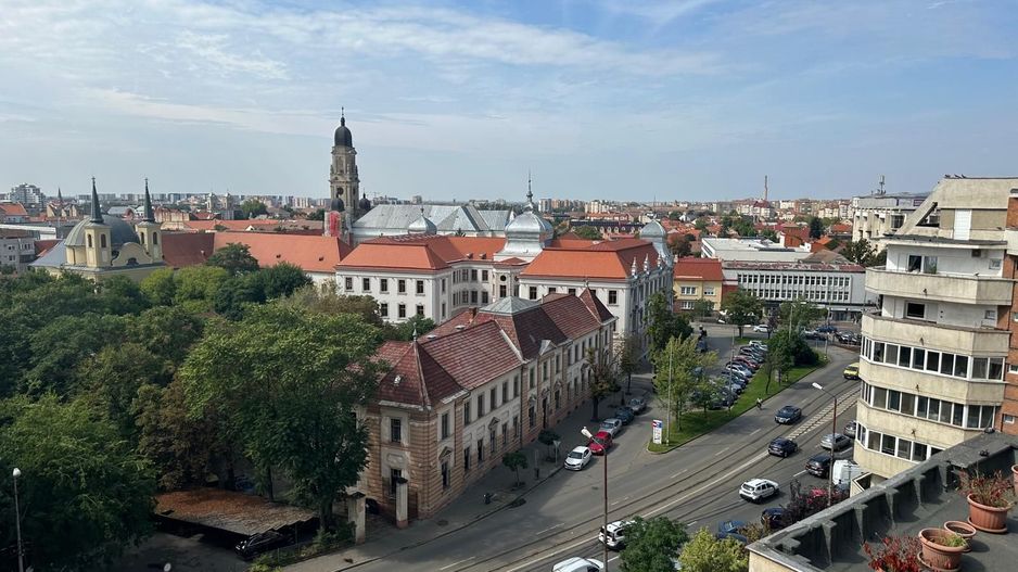 Apartament 4 camere – Ultracentral, Bld. Magheru, Oradea-149.900 euro - Poză 1
