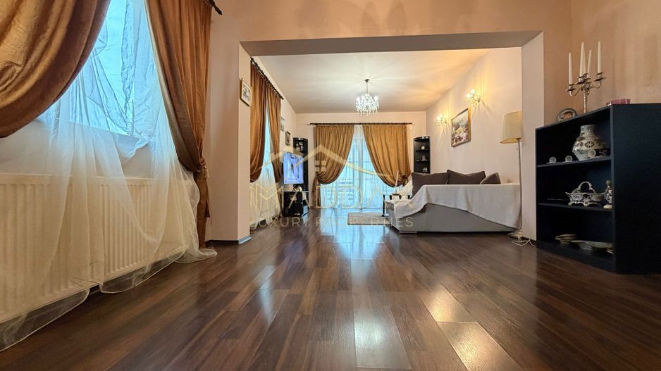 Vila spatioasa cu vedere spre lac Corbeanca - Poză 15