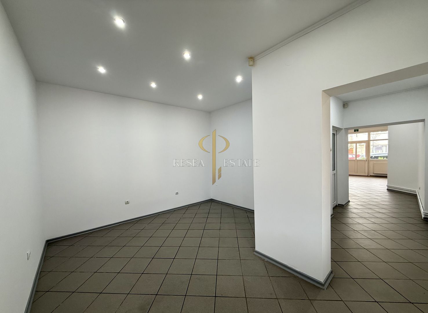 Spațiu Comercial| 55 mp | zona Bălcescu - Ciprian Porumbescu - Poză 5