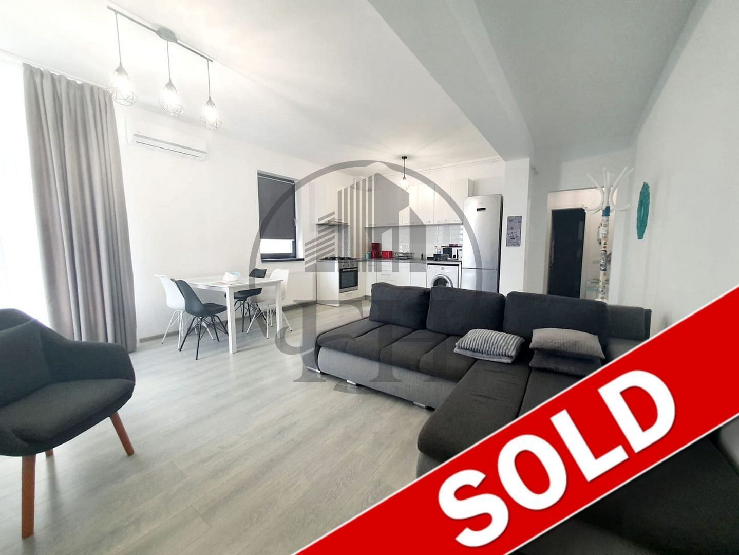 SOLD/ VANDUT Apartament cu 2 camere de vanzare Mamaia Nord - Poză 1
