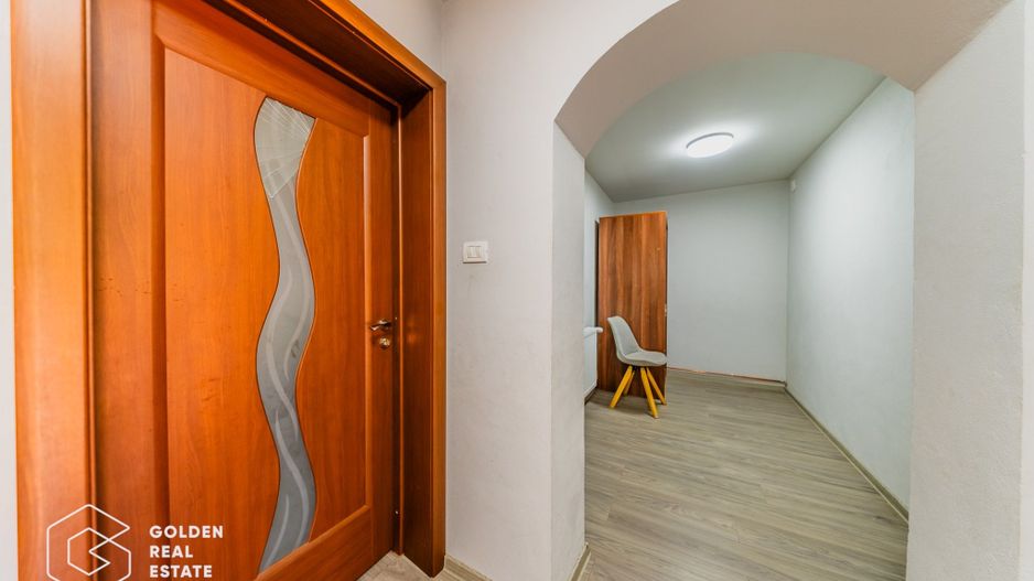 Casă 3 camere renovată în Bujac-Sega , 2 corpuri, teren 572 mp - Poză 19