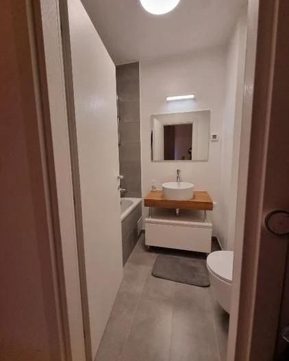 AP. 3 CAMERE ARCADIA APARTMENTS, PARCARE, MASINA SPALAT VASE, METROU - Poză 5