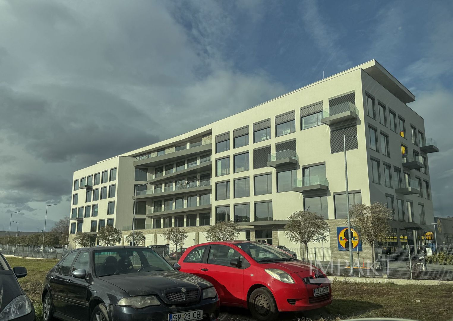 Spatiu de Birouri zona Vivo, 304 m2, terasa 35 m2 - Poză 7
